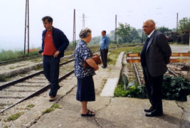 Film still of the film L'argent raconté aux enfants et à leurs parents, directed by Claudio Pazienza, Visions du Réel 2012