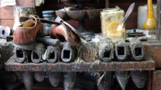 Film still of the film The Cobbler of Stalingrad Street, directed by Romane Schirm, Magali Fouquet, Visions du Réel 2012